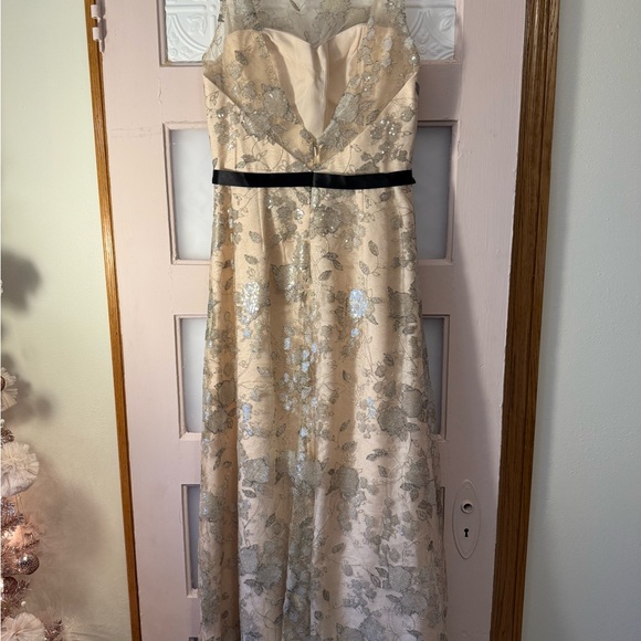 Chic Strapless Lace Wedding Dress - Picture 4 of 5